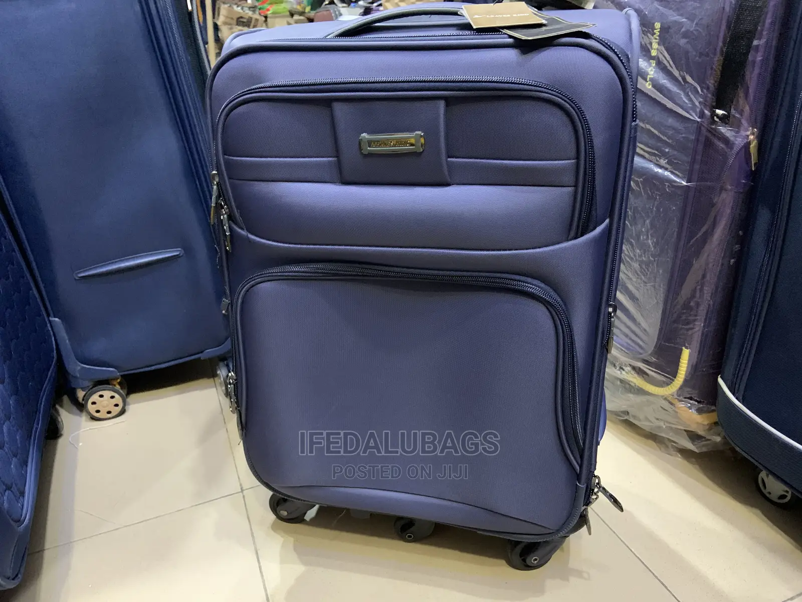 Small Size Leaves King Quality Imported Traveling Luggage