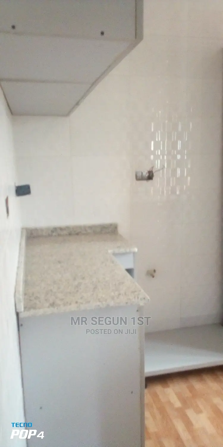 4bdrm Bungalow in Ado Residential, Akala Express for sale