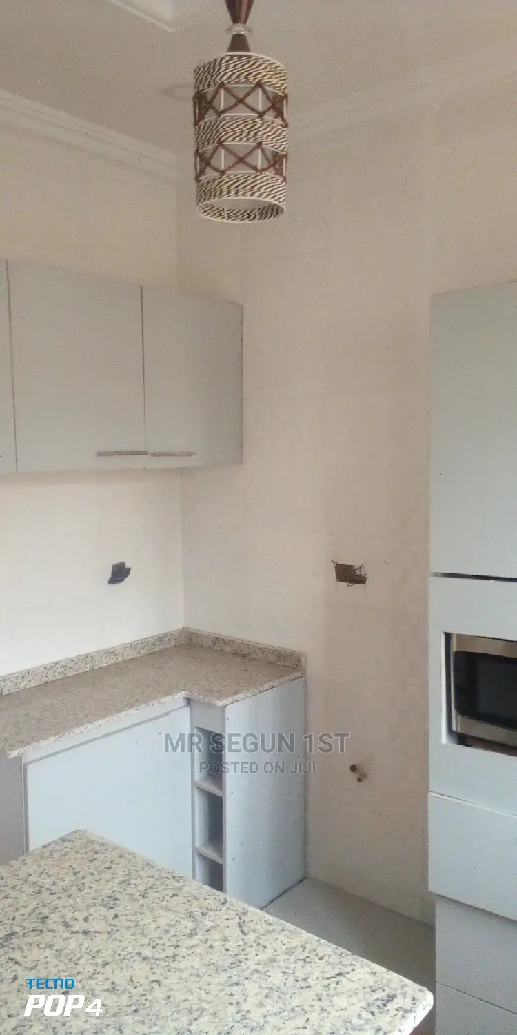 4bdrm Bungalow in Ado Residential, Akala Express for sale