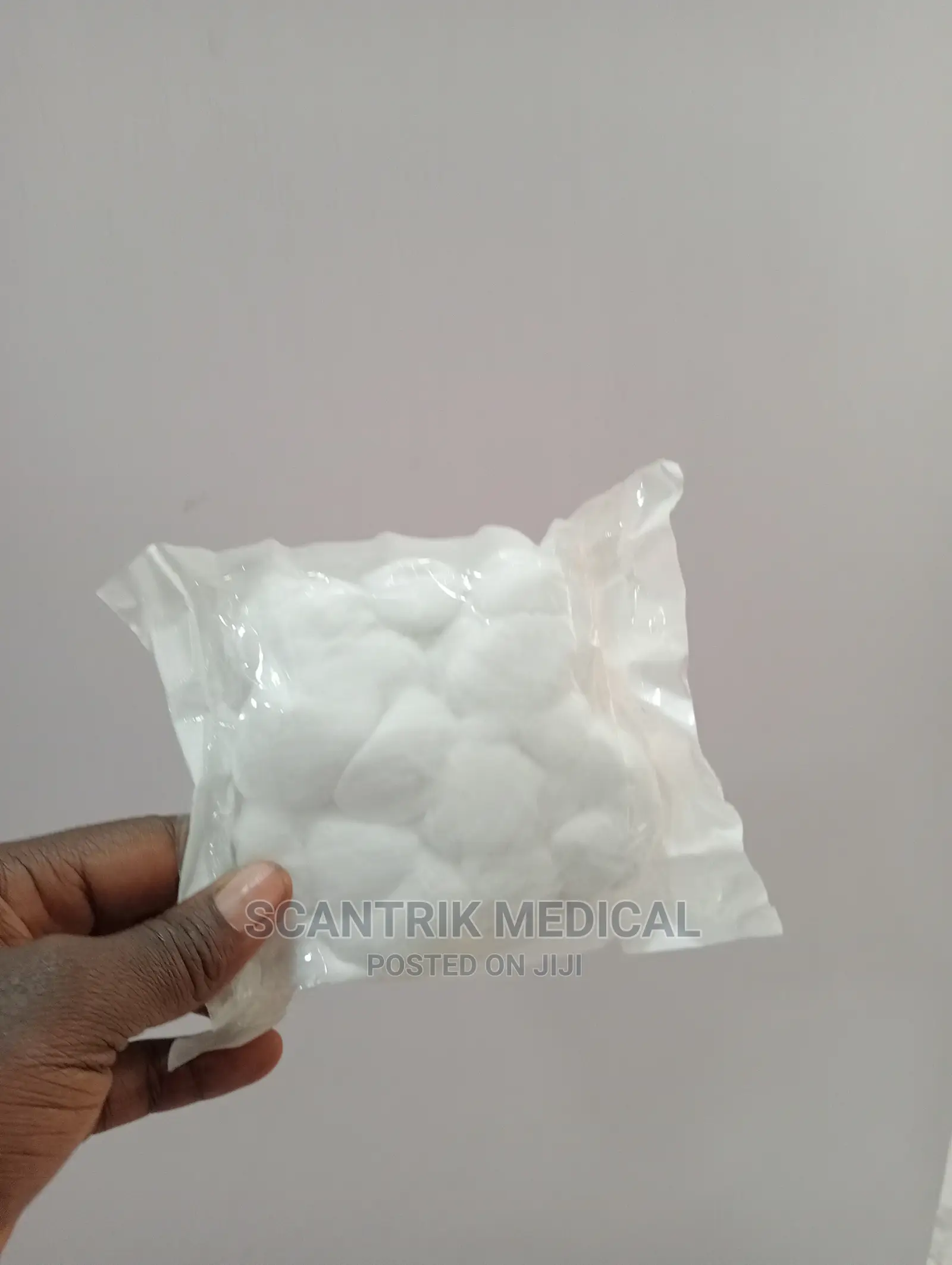 Hospital Cotton Wool Balls White