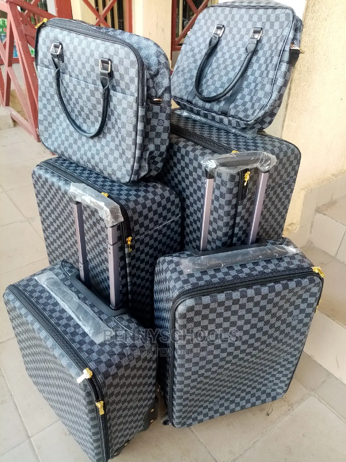 Set of 6 Imported Original Luis Vuitton Traveling Luggagebox