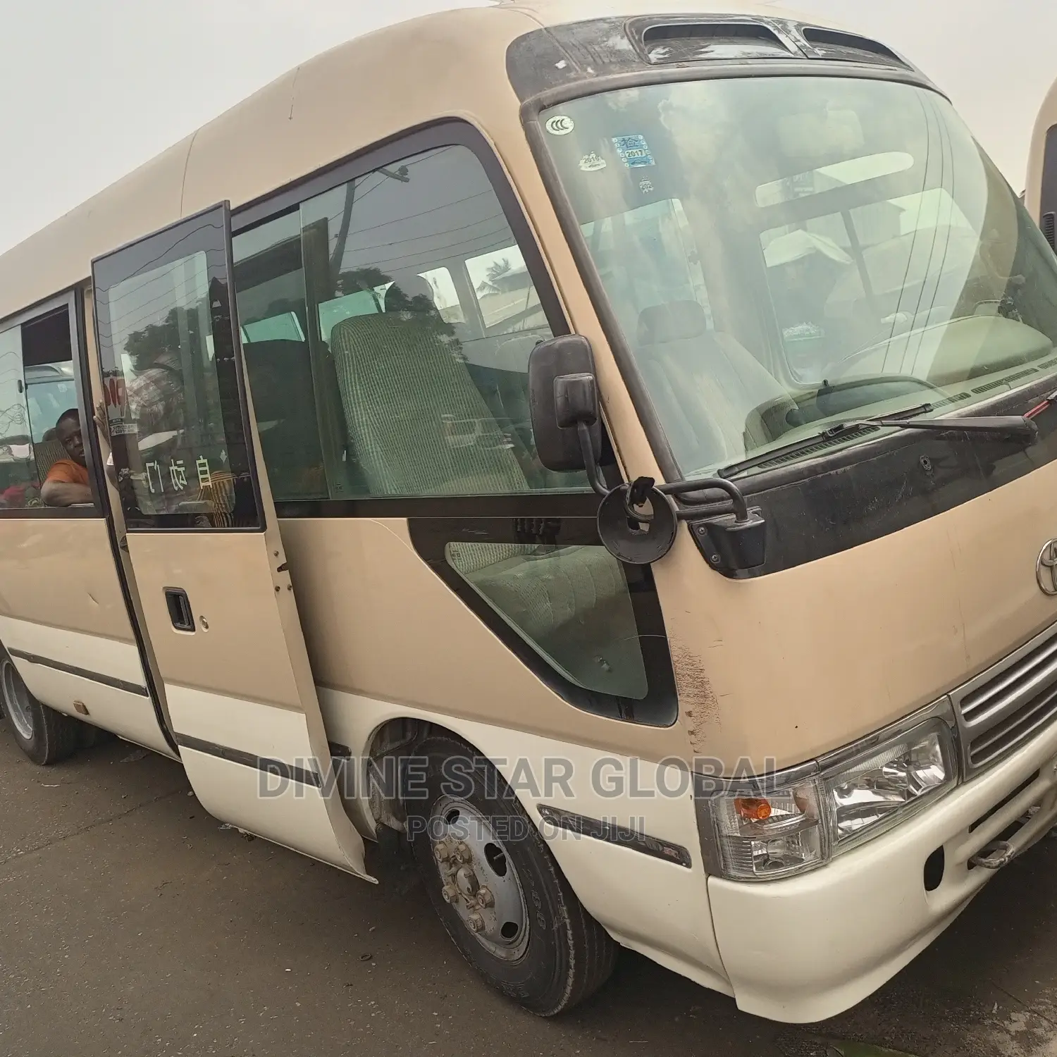 Toyota Coaster 2013 Gold