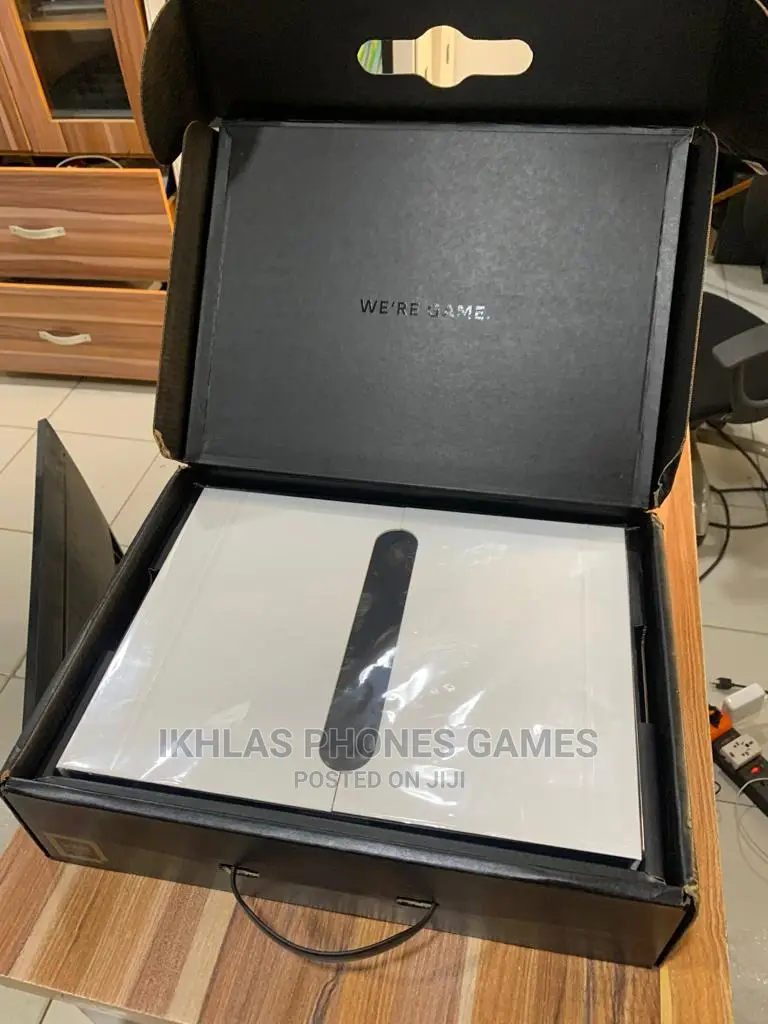 New Laptop Alienware M17x R2 32GB Intel Core I7 SSD 1T