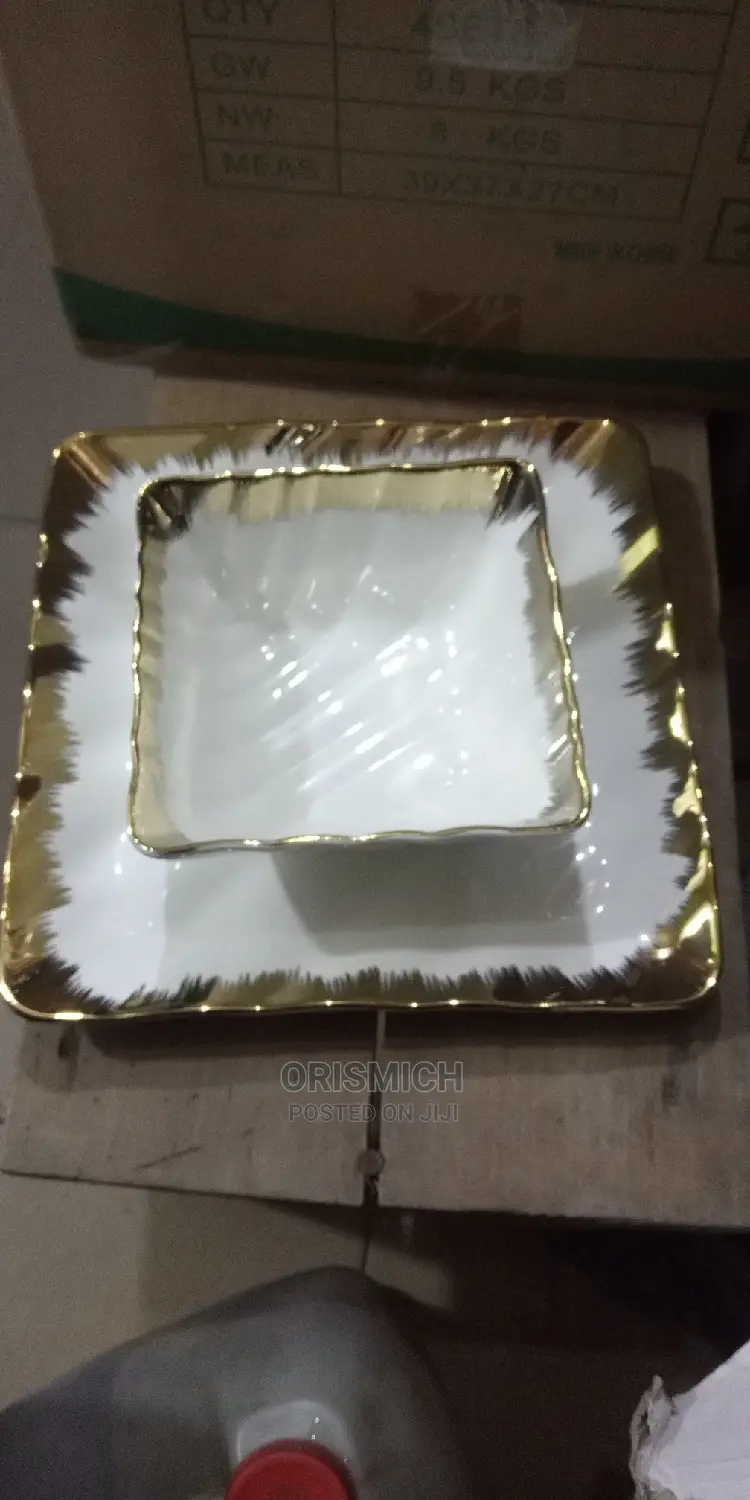 Gold Flat Plate and Bowl