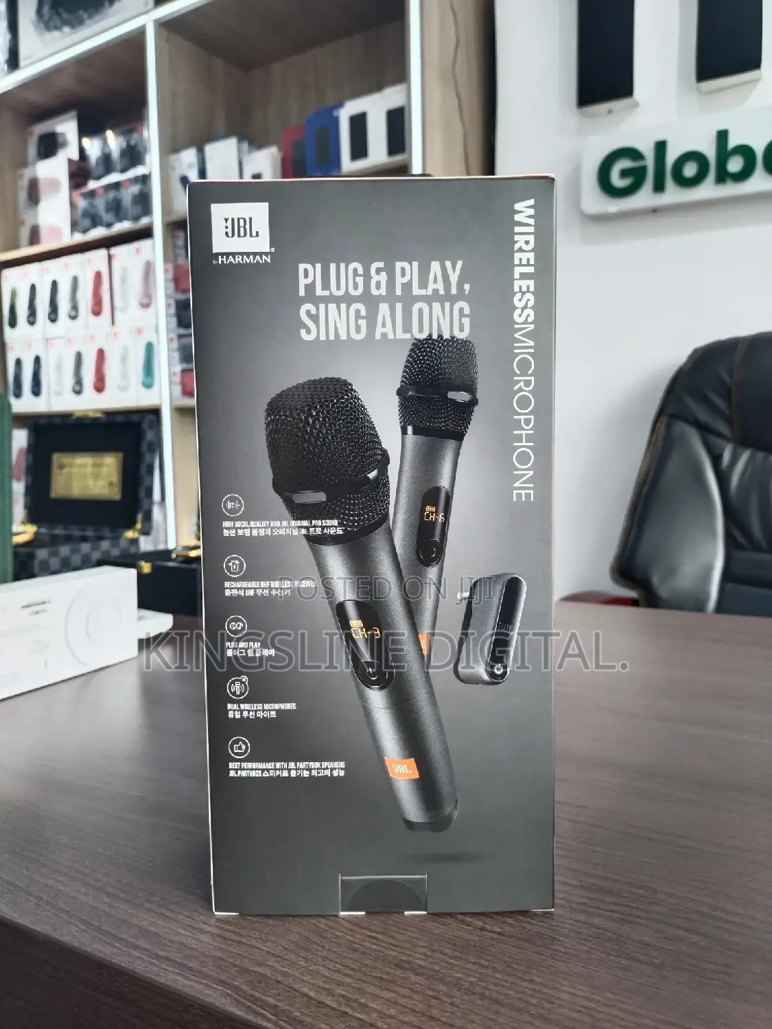 JBL Wireless Microphone Set With 2 Microphones and Receiver