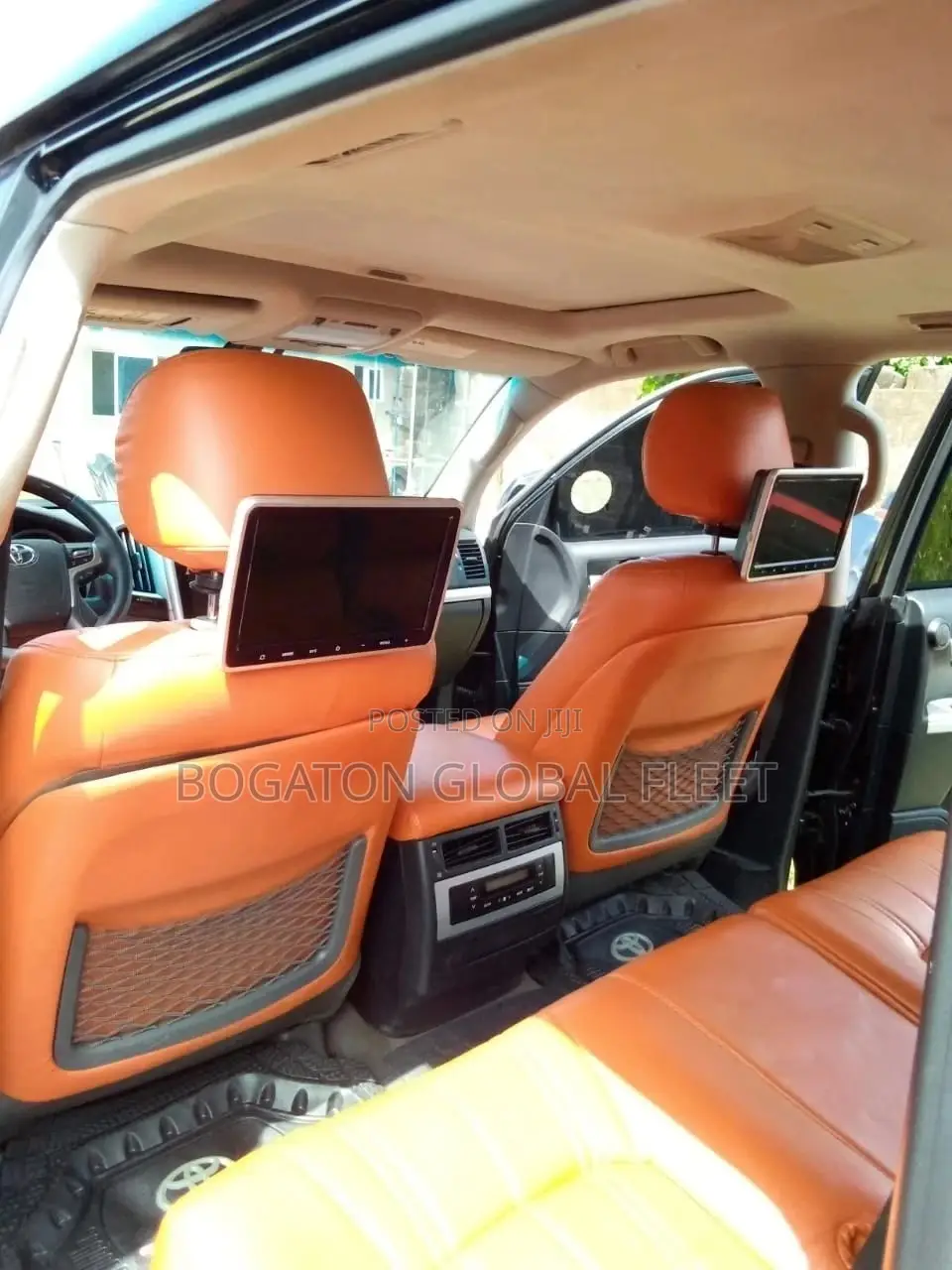 Sweet Landcruiser for Rent