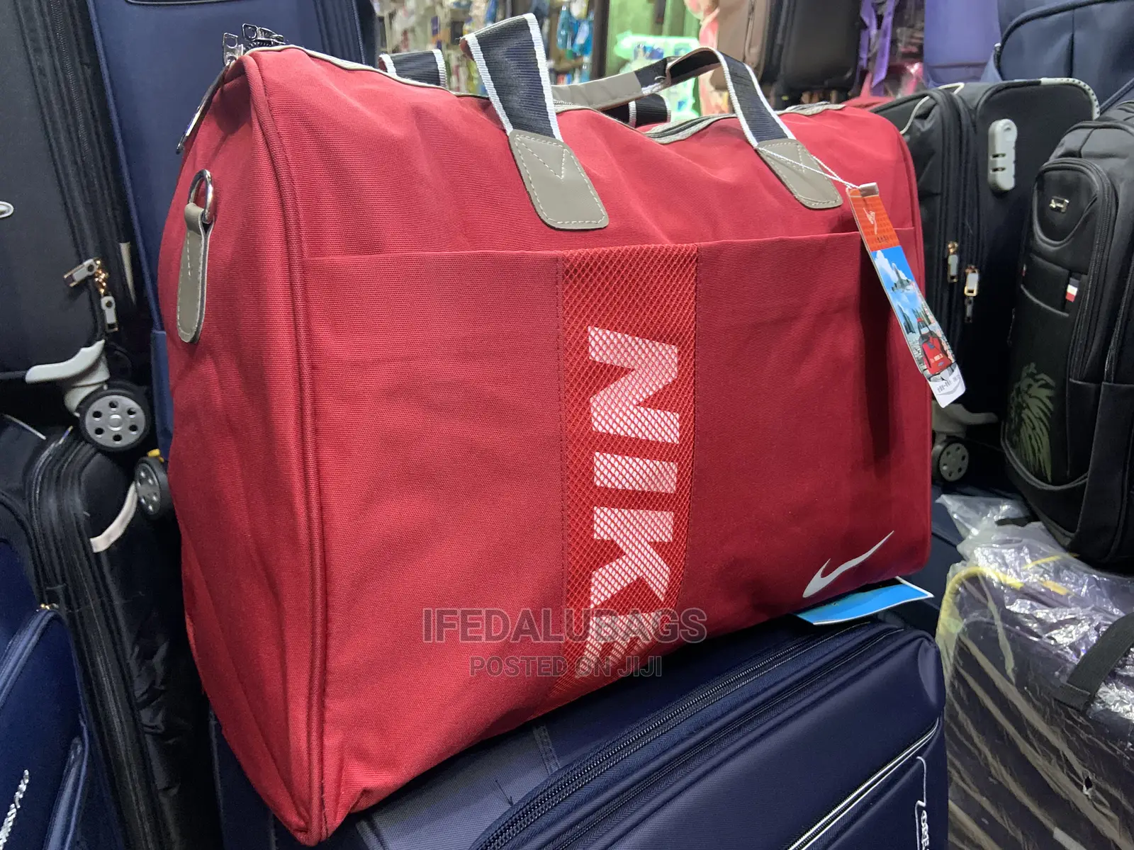 Medium Size Nike Carry on Traveling Luggage