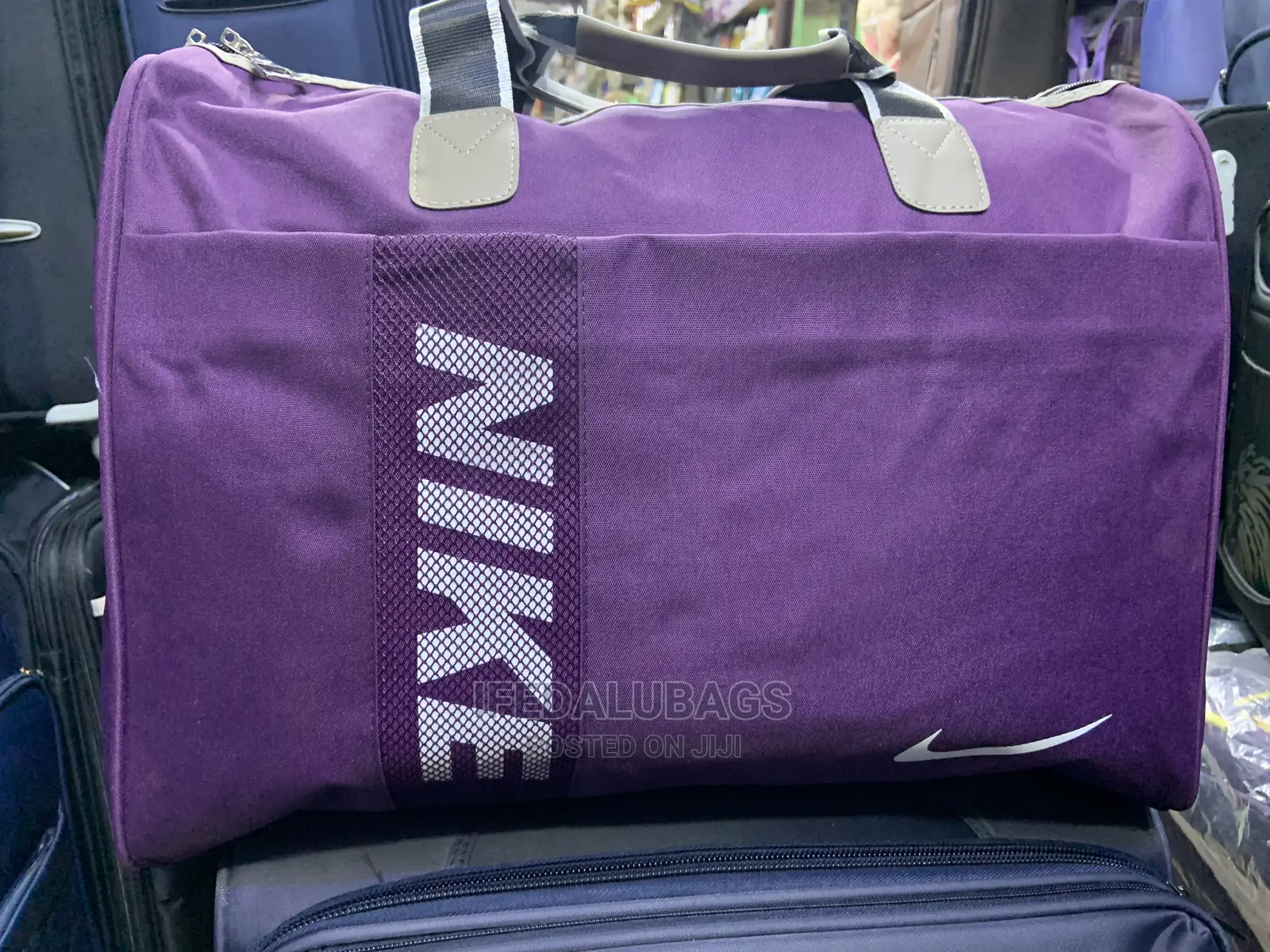 Medium Size Nike Carry on Traveling Luggage