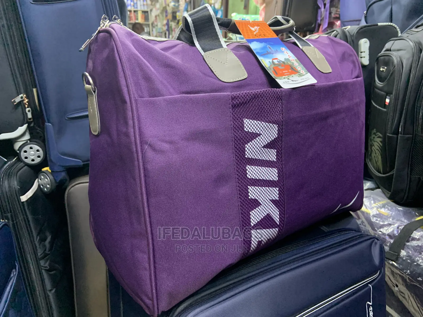 Medium Size Nike Carry on Traveling Luggage