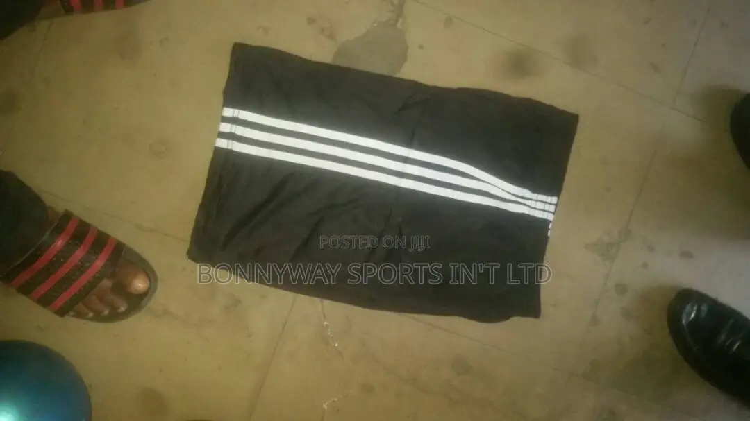 Adult Set Of Soccer Jersey