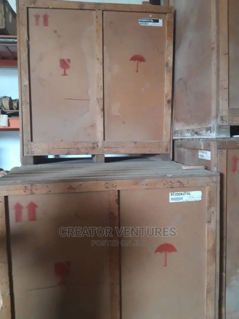 Daikin 10tons Ceiling Conceal Ducting Air-Conditioner
