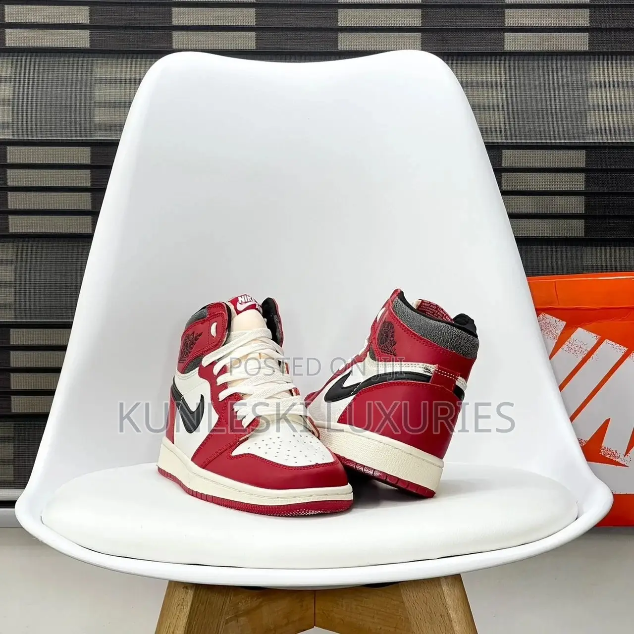 Original Air Jordan 1 Retro High OG 86 Chicago Sneakers