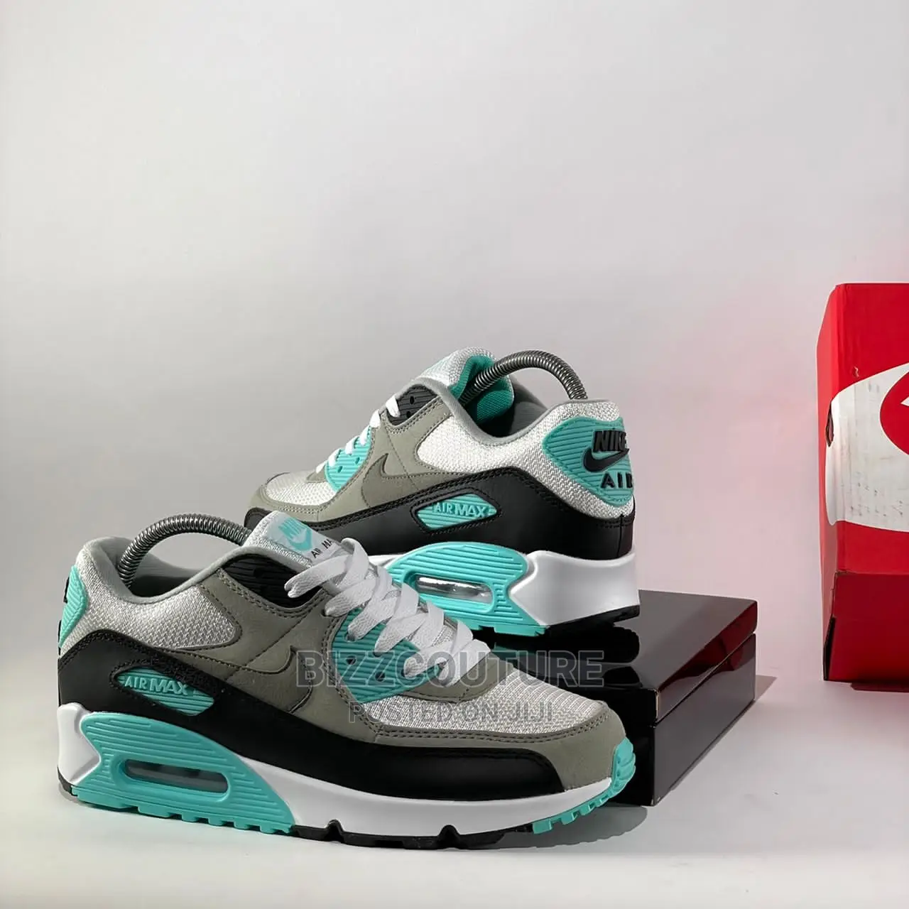 NIKE AIRMAX Classic Sneakers Available in Store