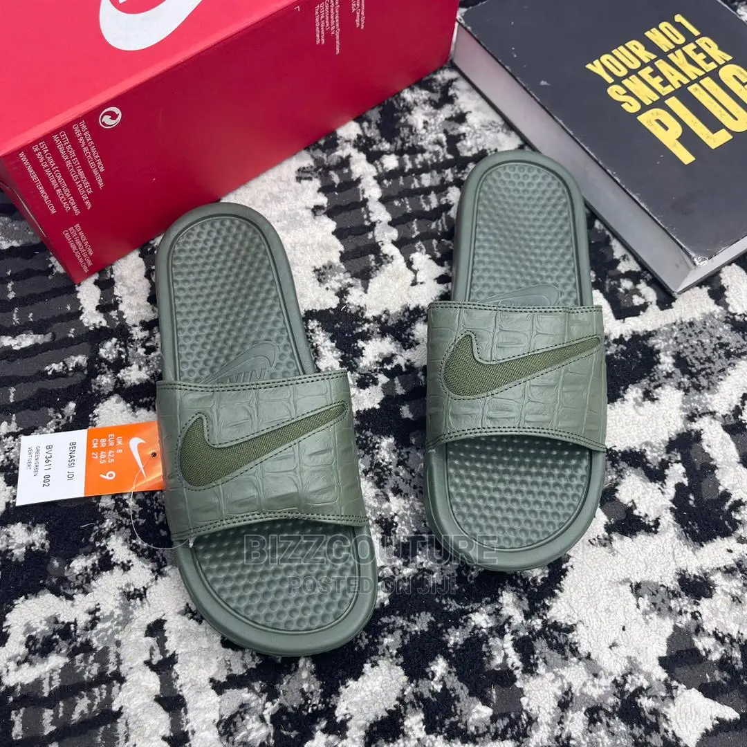 NIKE Classic Slides Available in Store