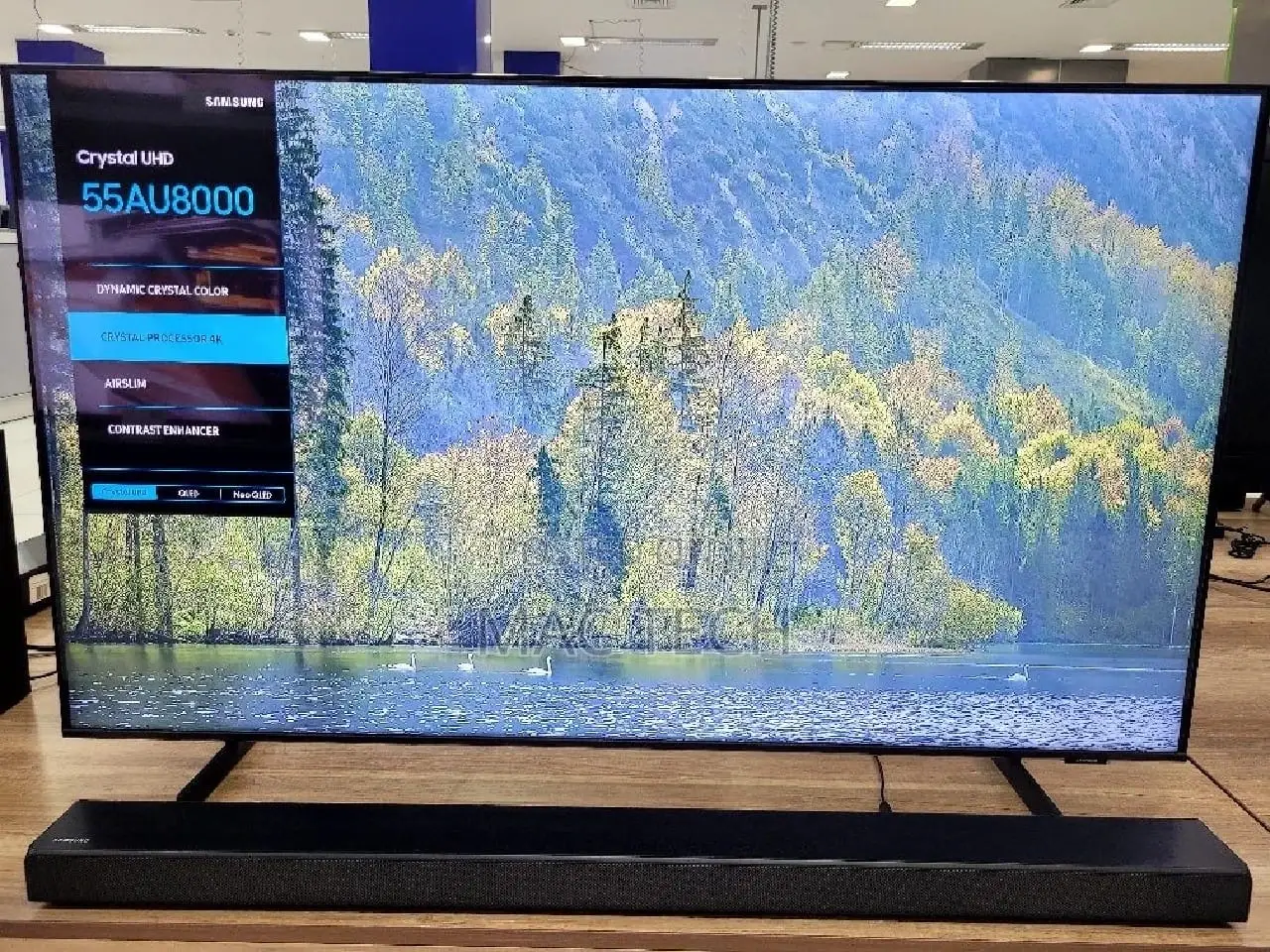 Samsung 55 Inches Smart Tv. UHD.