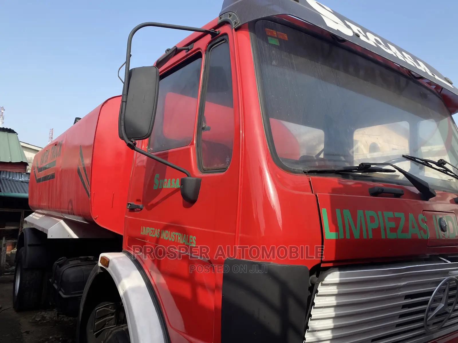 Watar Tank Truck