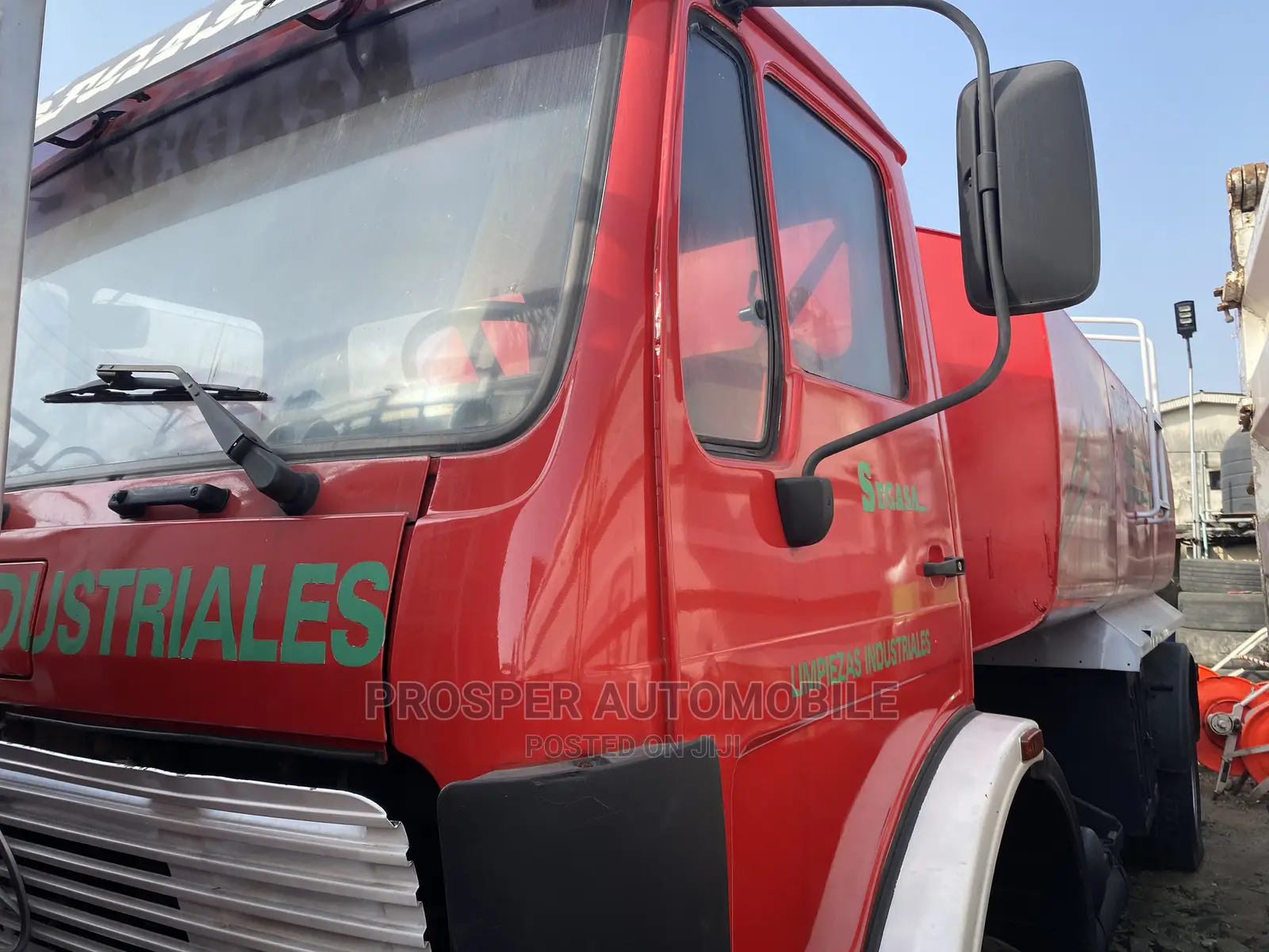 Watar Tank Truck