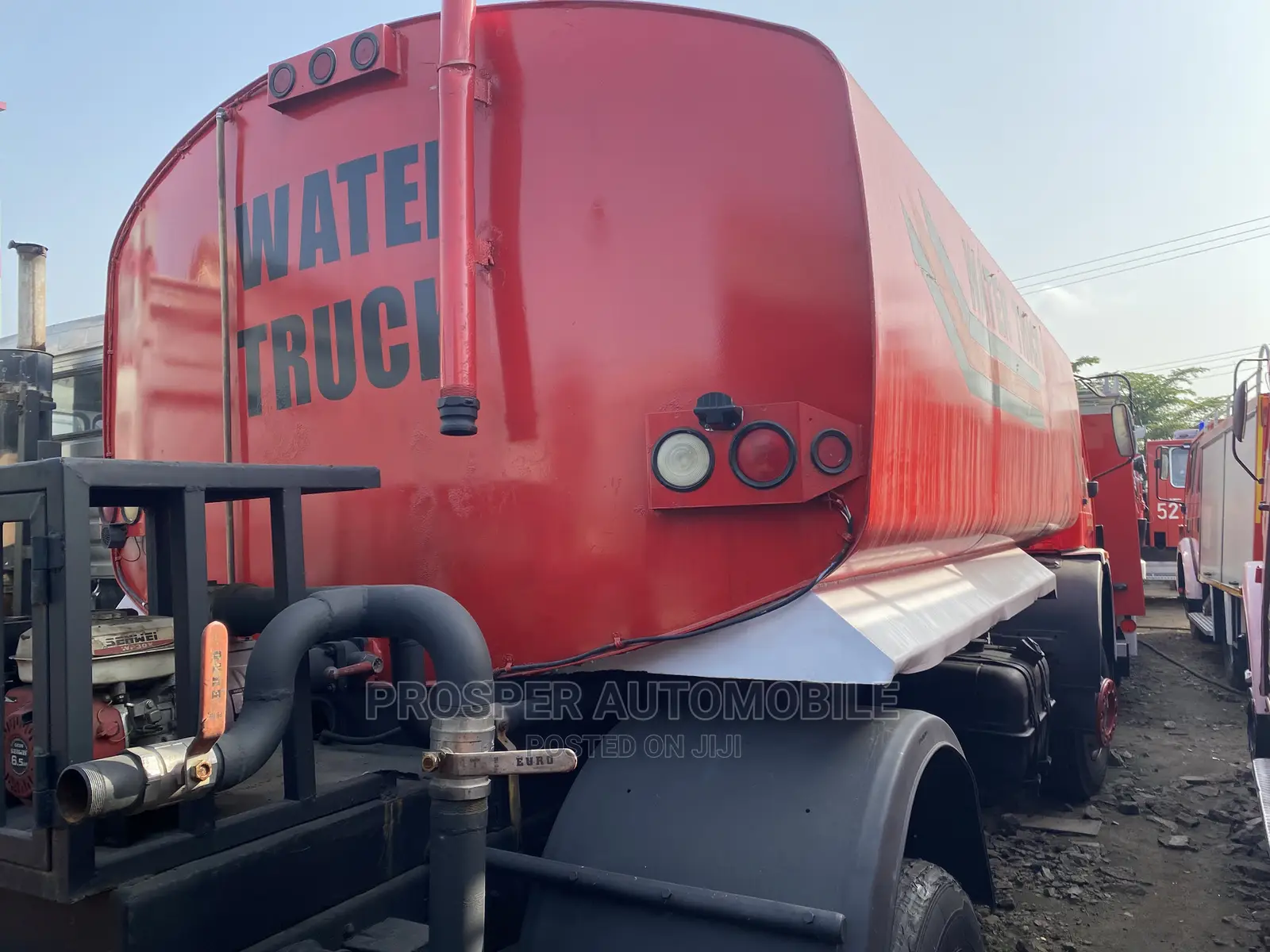 Watar Tank Truck