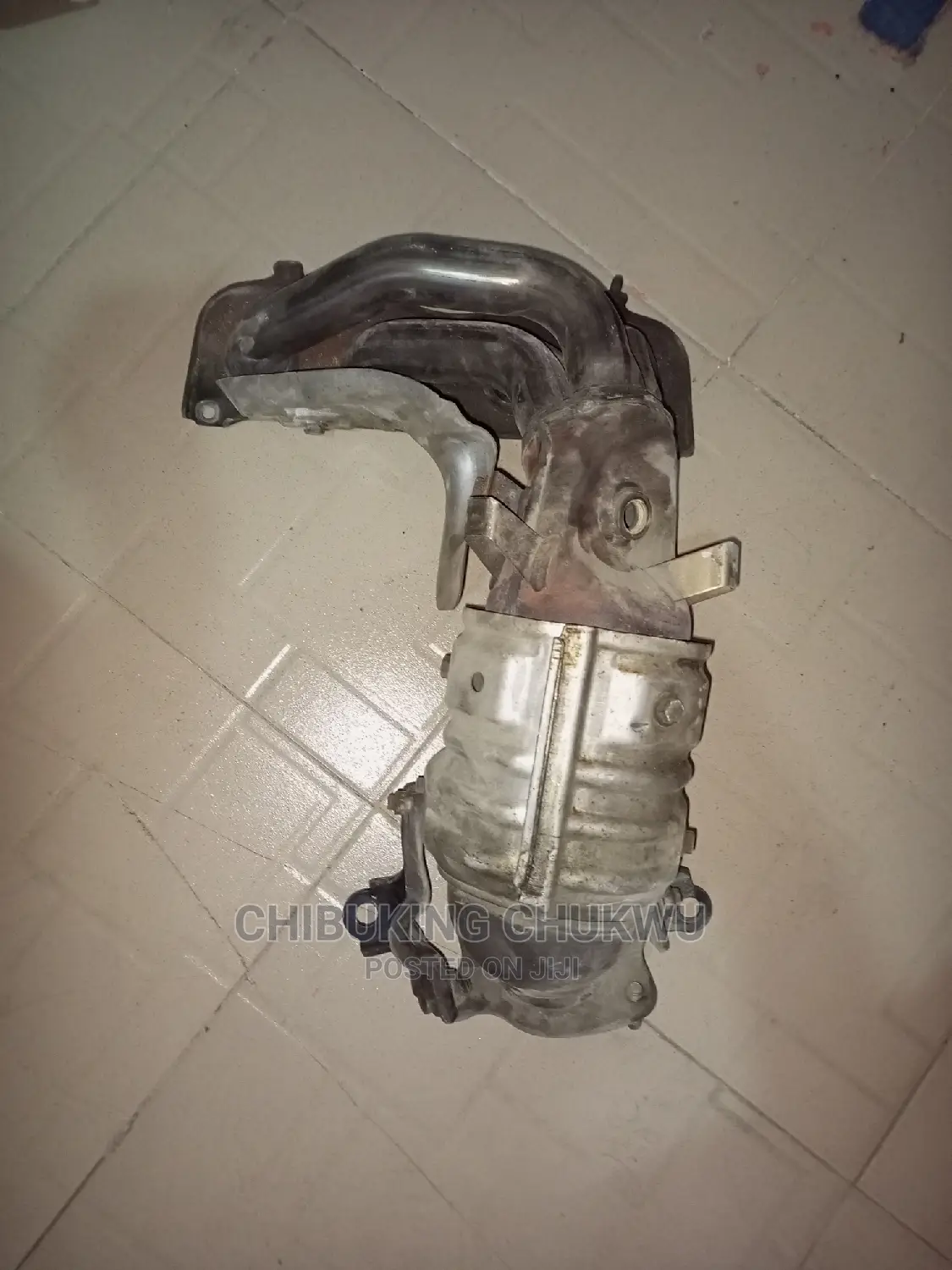 2.4 Camry Catalyst Manifold Exhaust Pot.