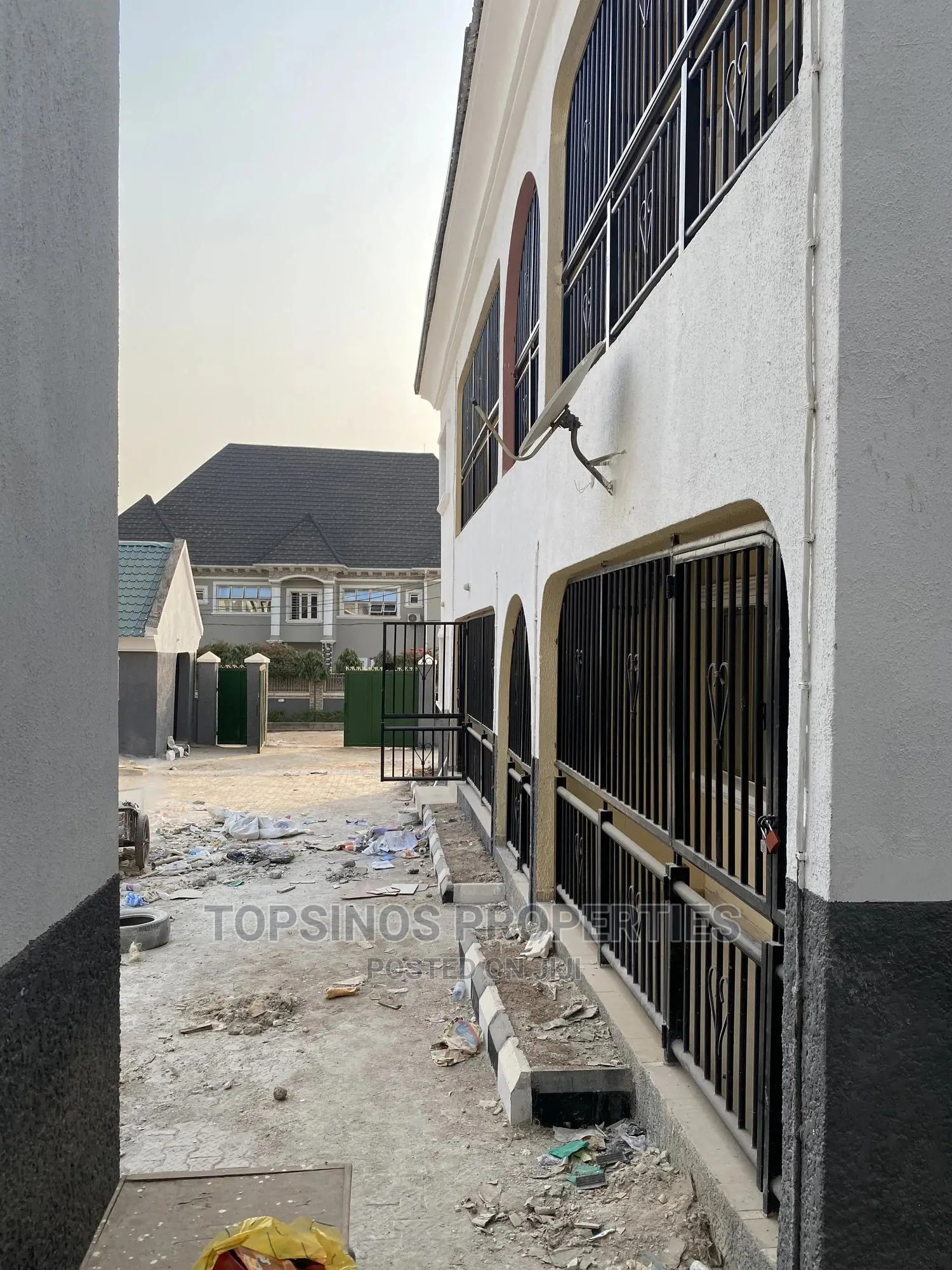 2bdrm Block of Flats in Dawaki for rent
