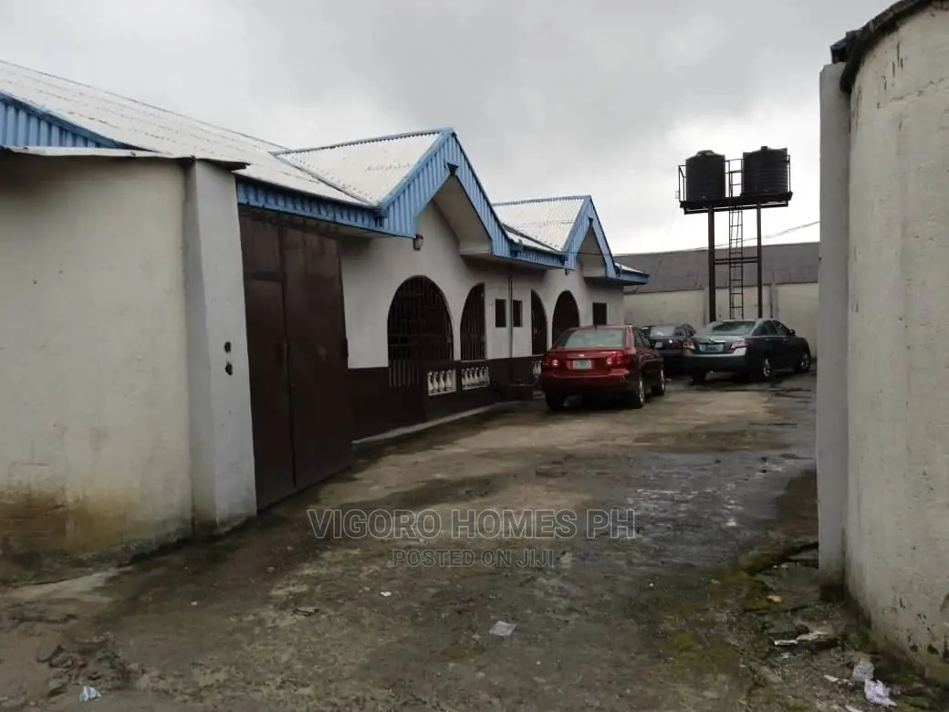 Furnished 4bdrm Block of Flats in Port-Harcourt for sale