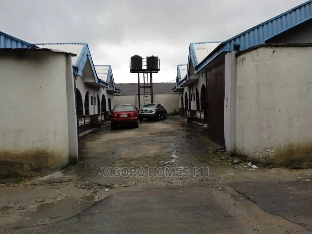 Furnished 4bdrm Block of Flats in Port-Harcourt for sale