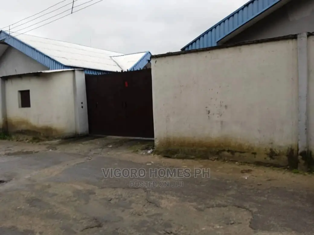 Furnished 4bdrm Block of Flats in Port-Harcourt for sale