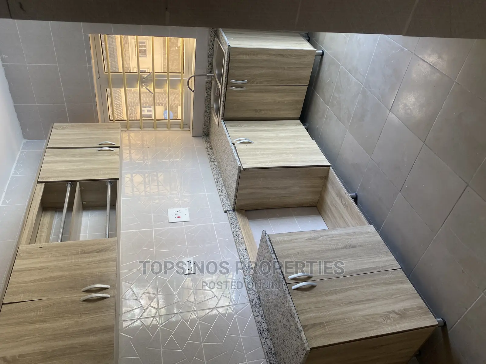 2bdrm Block of Flats in Dawaki for rent