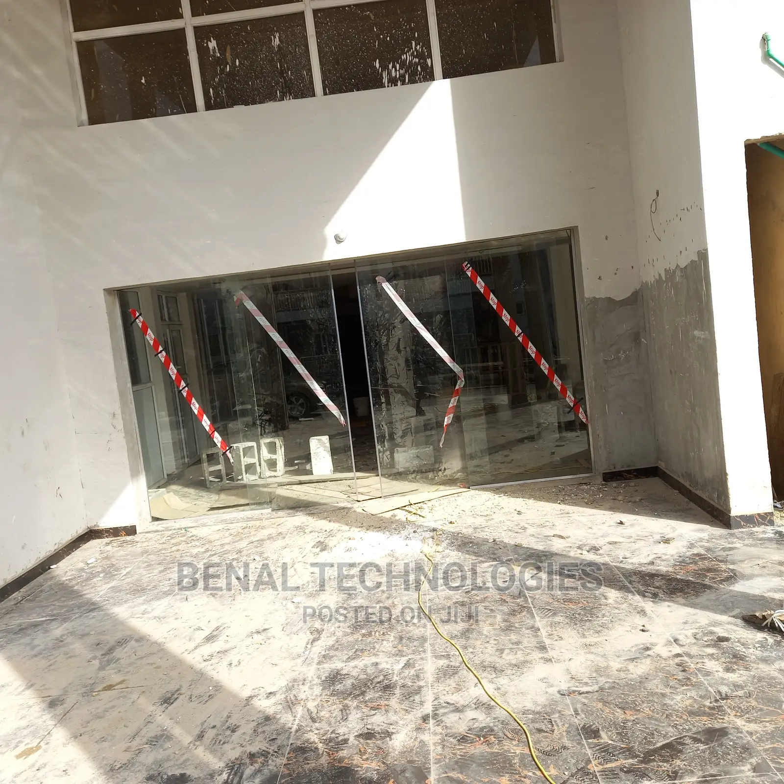 Premium Automatic Building Entrance Door in Ede