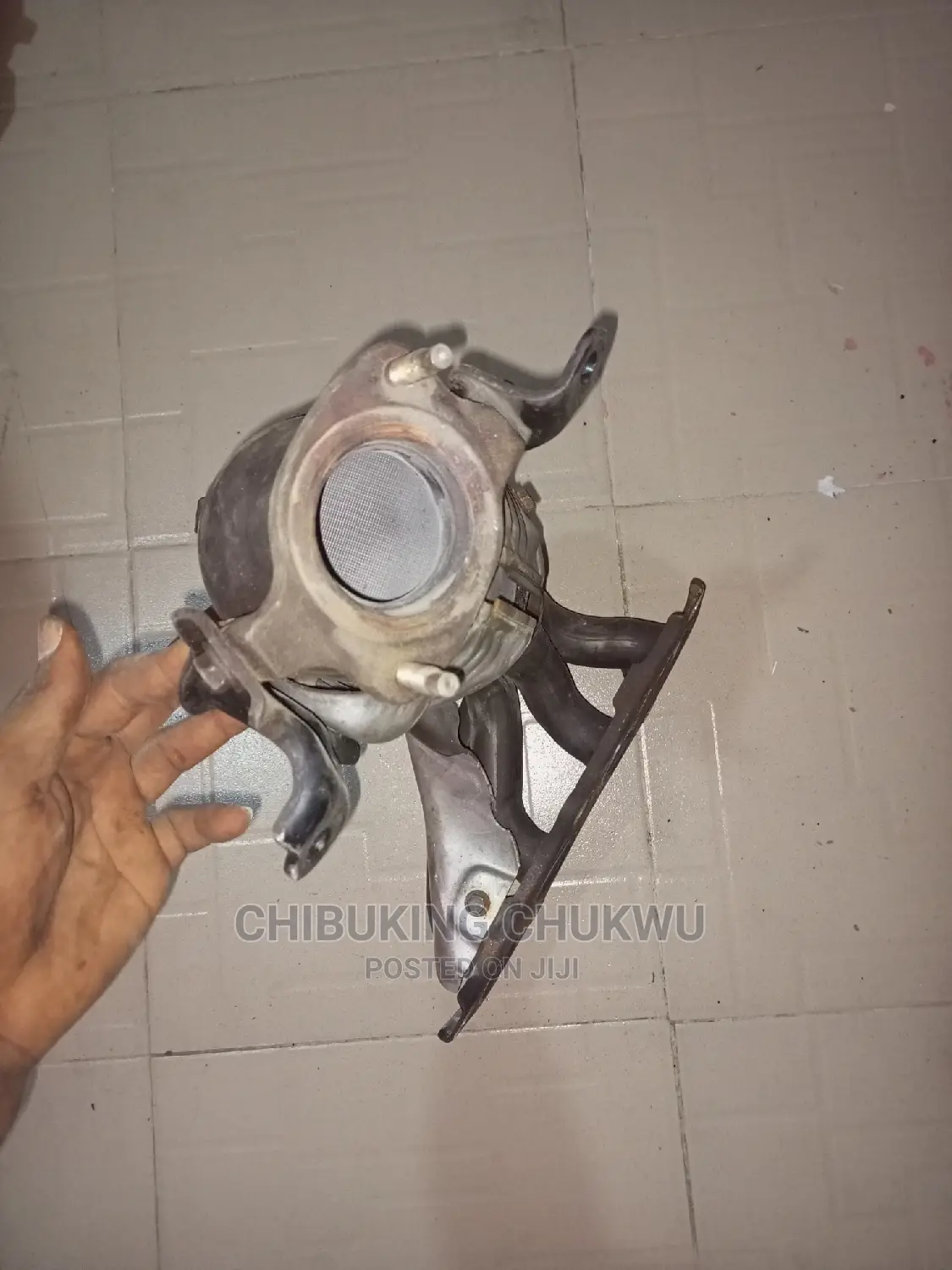 2.4 Camry Catalyst Manifold Exhaust Pot.