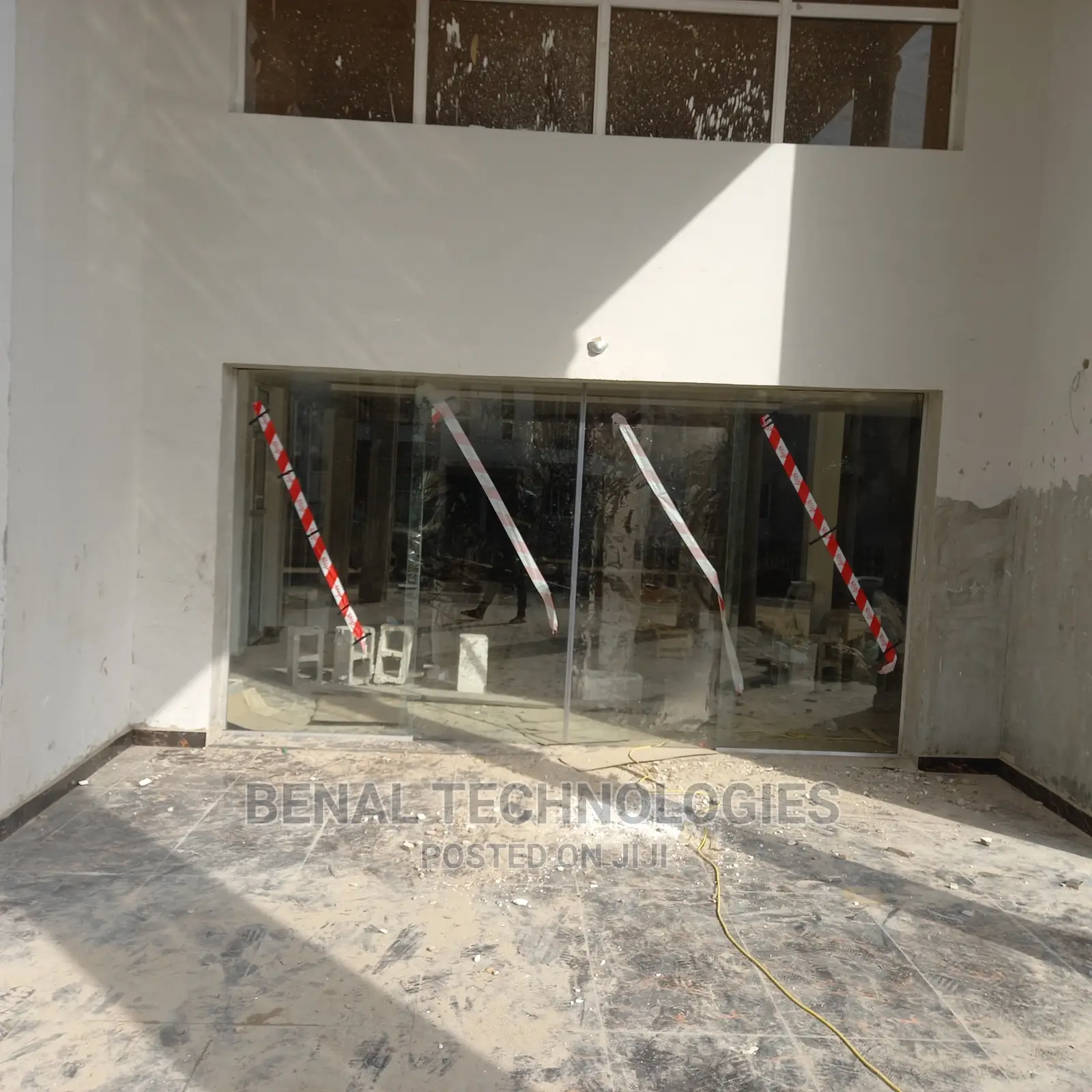 Solid Entrance Auto Door in Ilesan