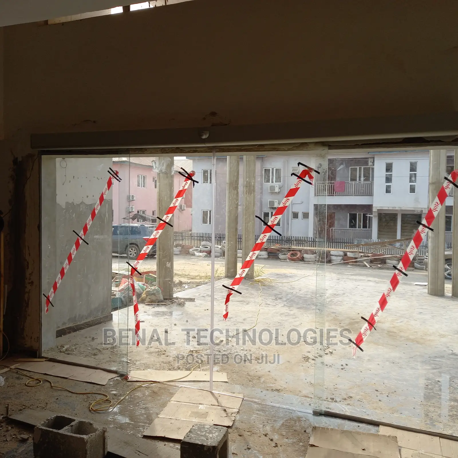 Top Grade Auto Entrance Door in Akure