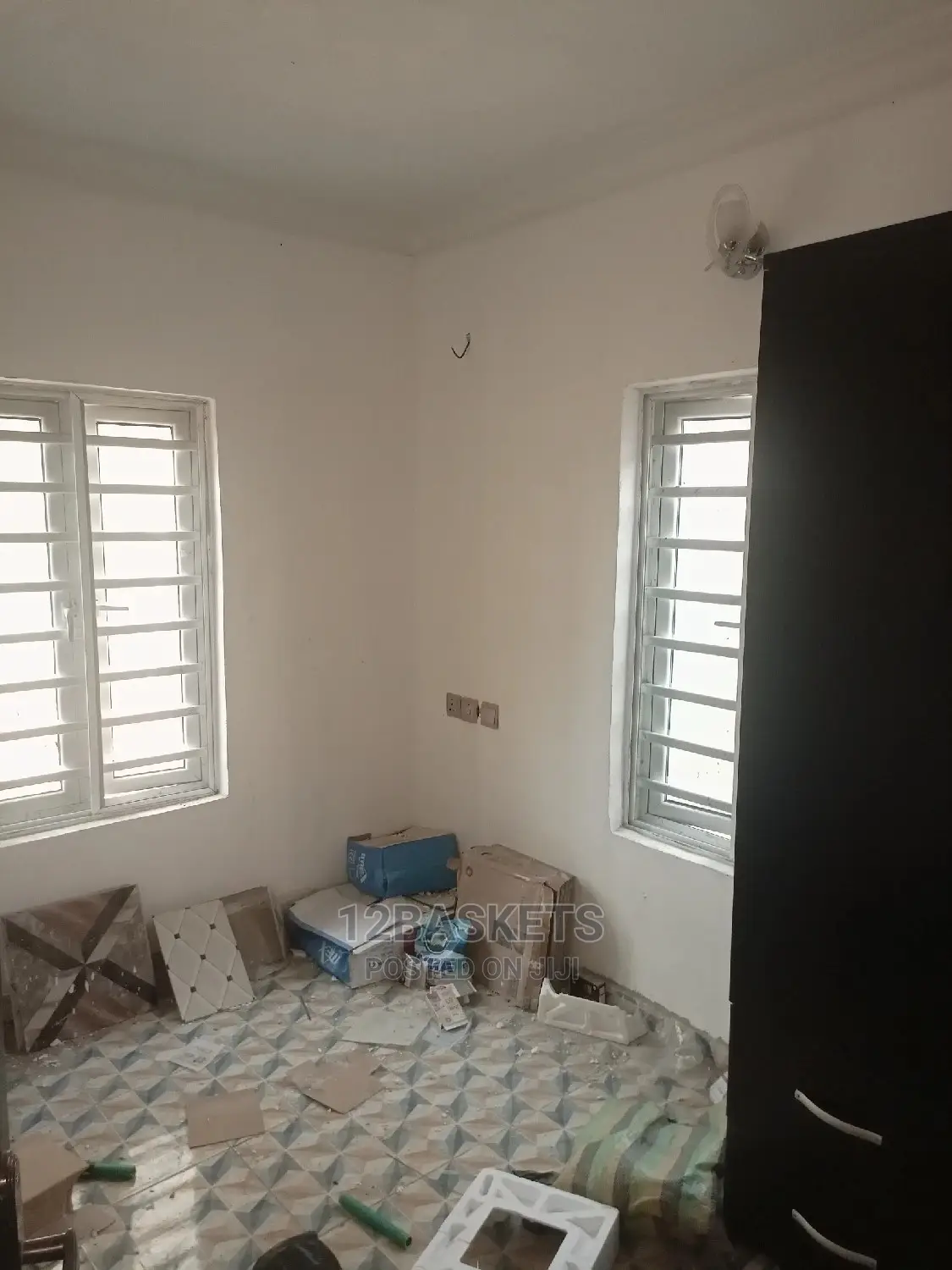 Furnished Mini Flat in Cele Bus Stop,, Obafemi-Owode for rent