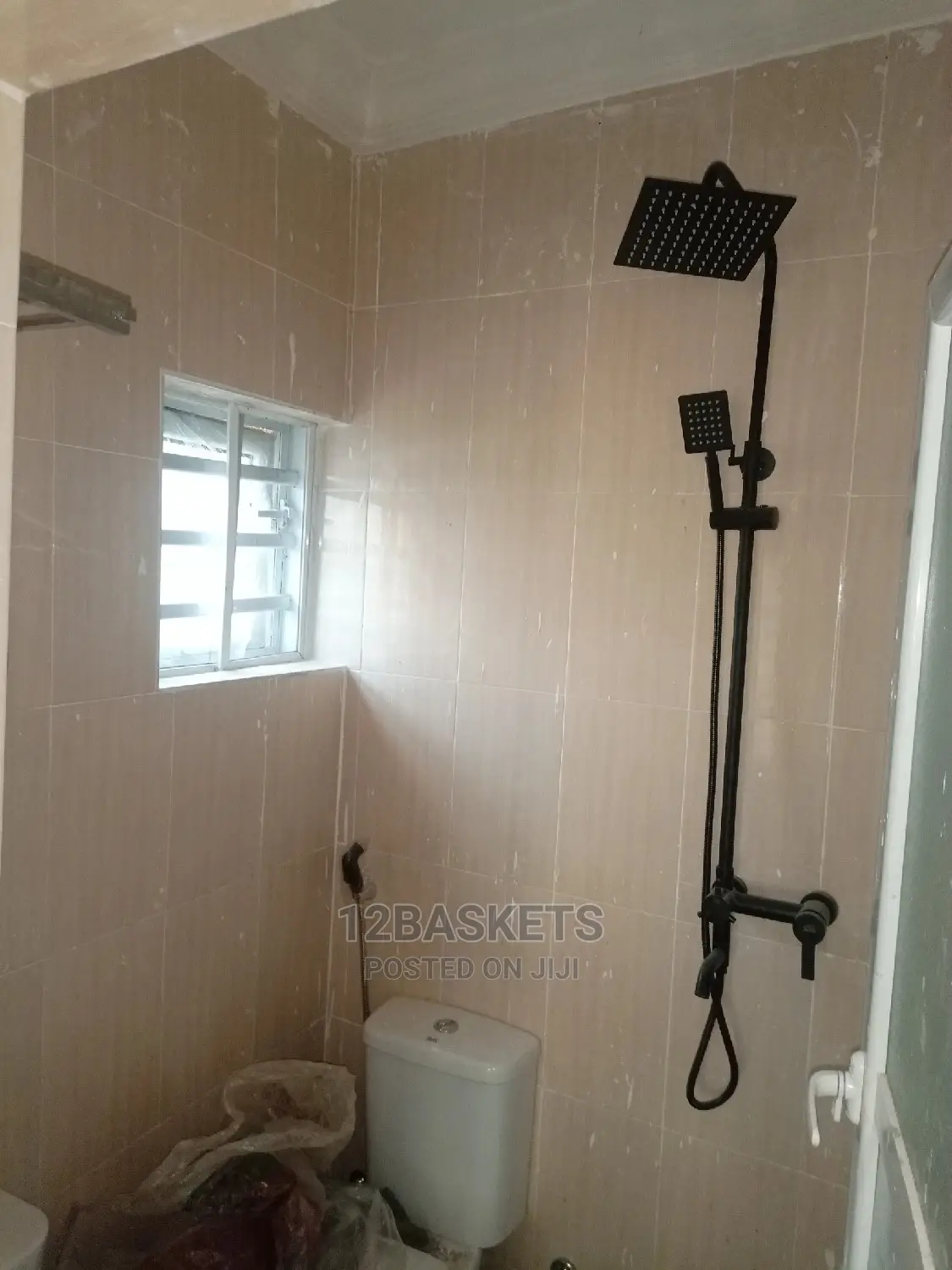 Furnished Mini Flat in Cele Bus Stop,, Obafemi-Owode for rent
