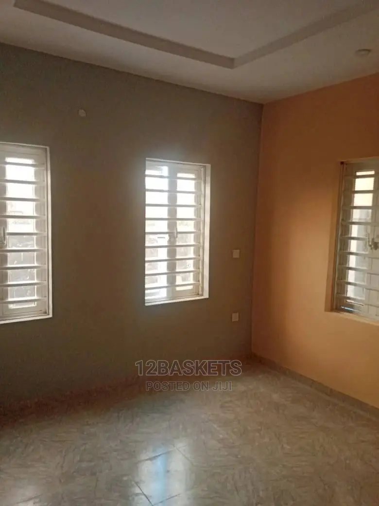 Furnished Mini Flat in Cele Bus Stop,, Obafemi-Owode for rent