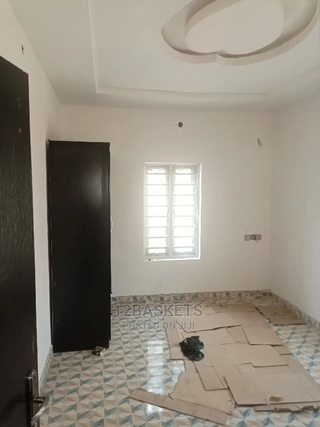 Furnished 2bdrm Block of Flats in Cele Bus Stop,, Obafemi-Owode