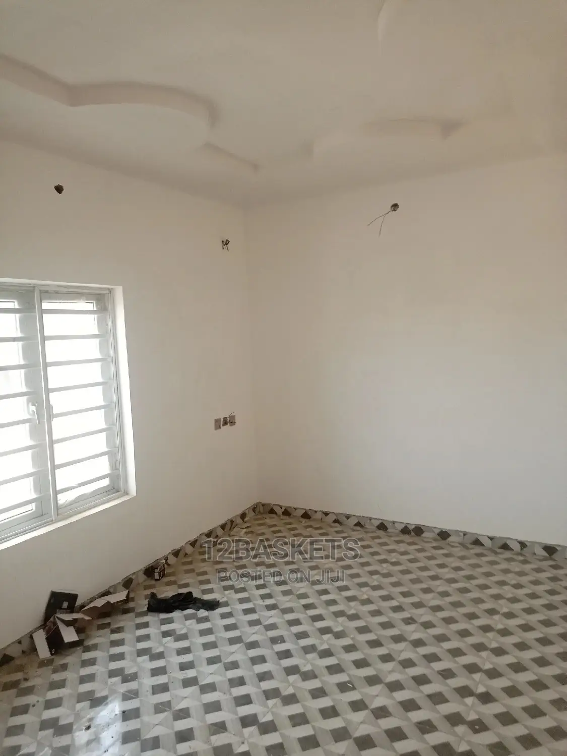 Furnished 2bdrm Block of Flats in Cele Bus Stop,, Obafemi-Owode
