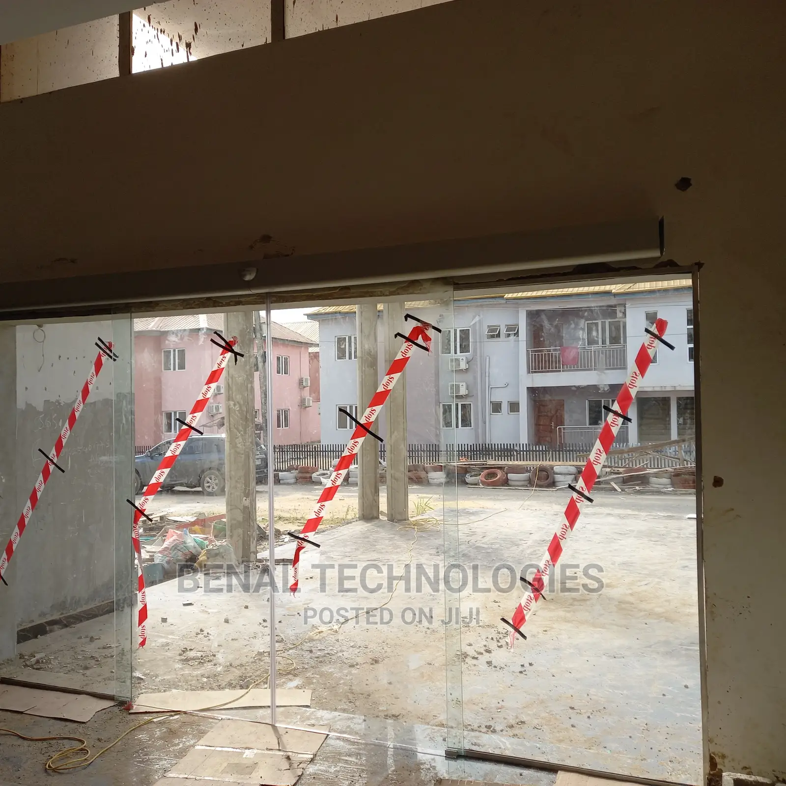 Dependable Auto Door for Hotels in Akutre