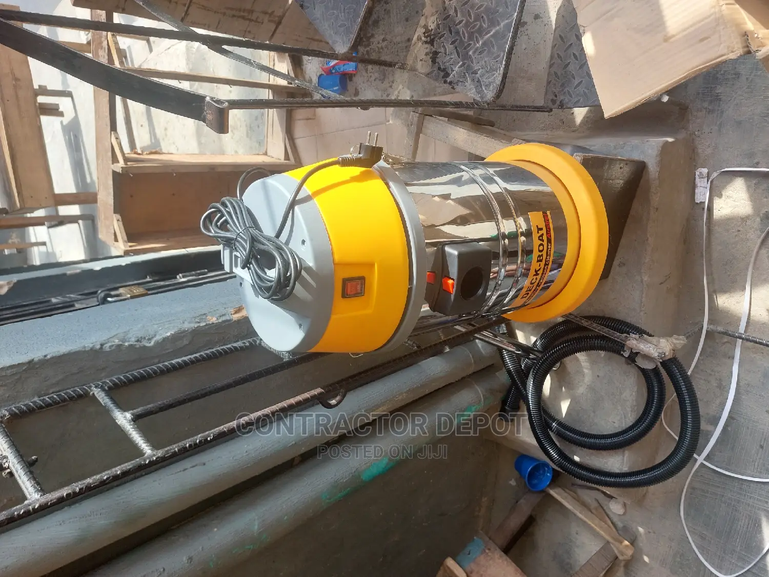 Solid and Vacuum Cleaner 30L With Stainless Steel Drum
