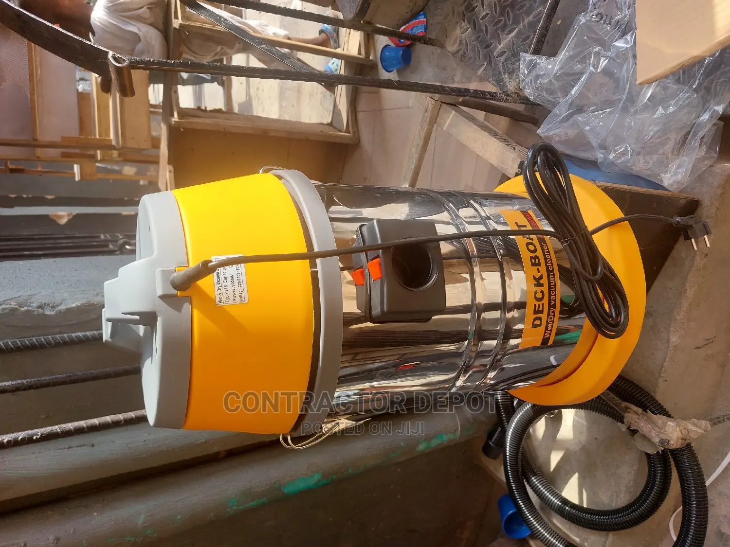 Solid and Vacuum Cleaner 30L With Stainless Steel Drum