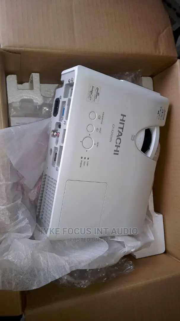 Rental Of Projector And Screen Per Day