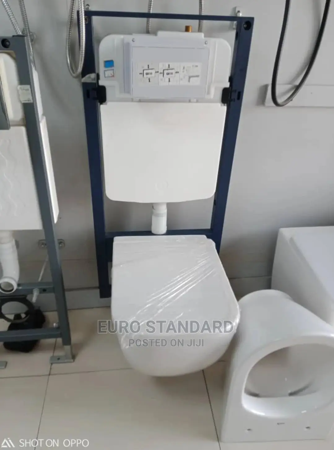 Gebeirit Rim Free Water Closet