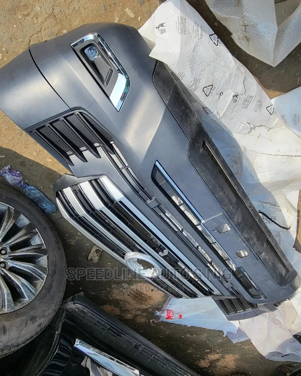 Complete Front Bumper Toyota Land Cruiser 2022/2023 Model