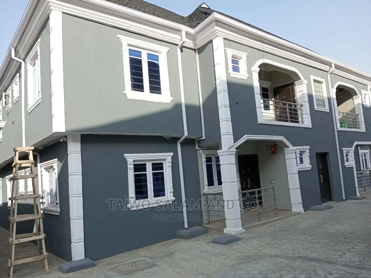 3bdrm Block of Flats in Akala Express for Sale