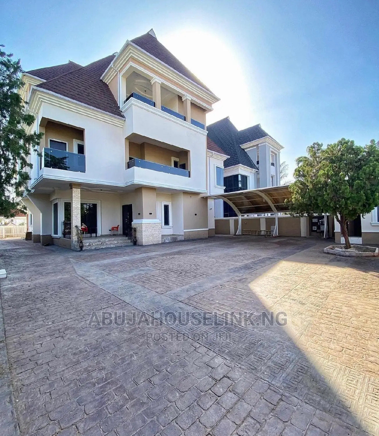 7bdrm Duplex in Gwarinpa Main for sale