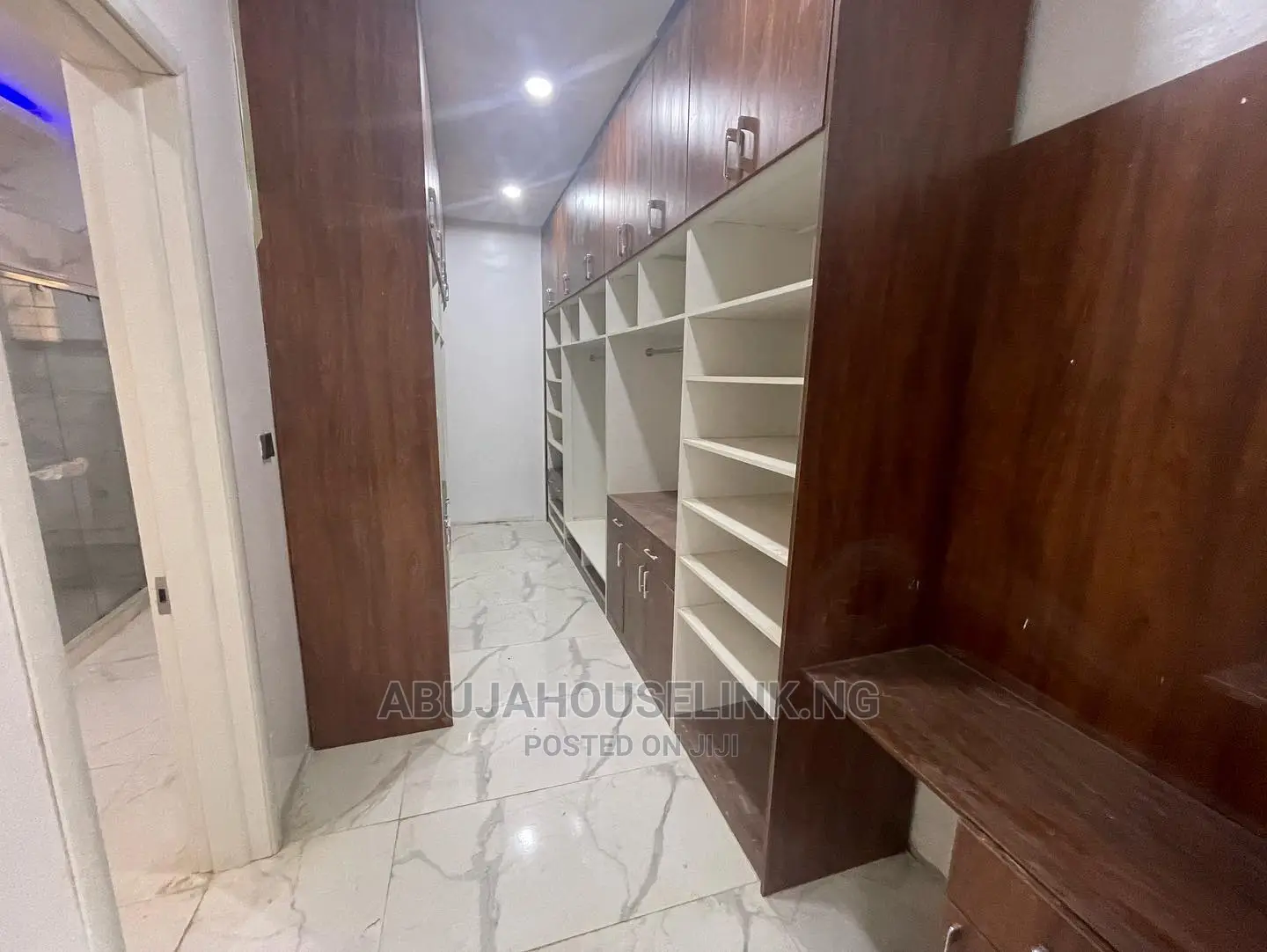5bdrm Duplex in Guzape Abuja for sale