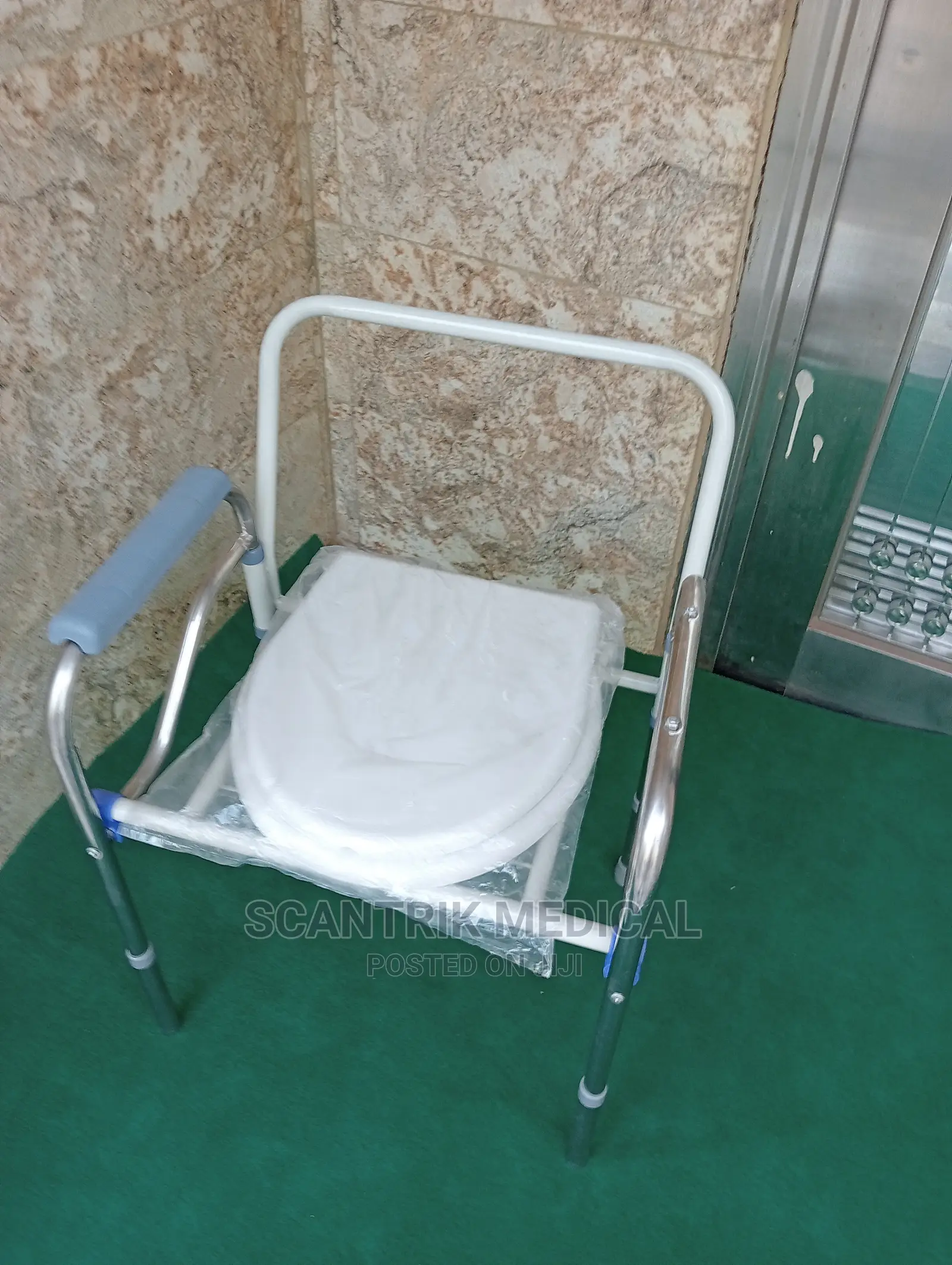 Hospital Patient Commode Chair