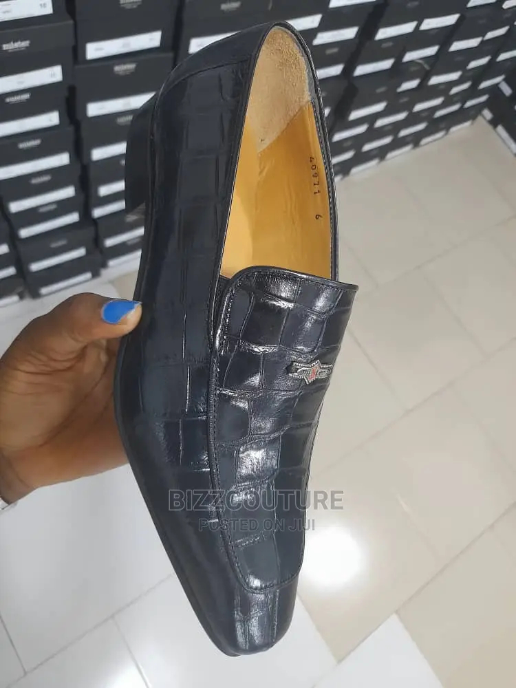 MISTER SHOES Top Notch Shoes Available in Store