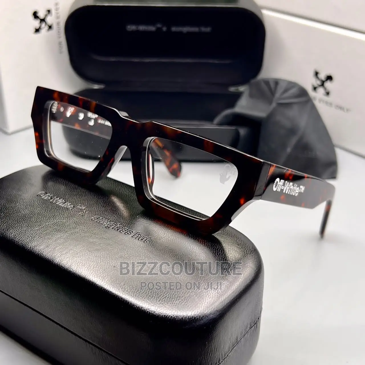 OFF-WHITE Top Notch Eye Wear Glasses Available in Store