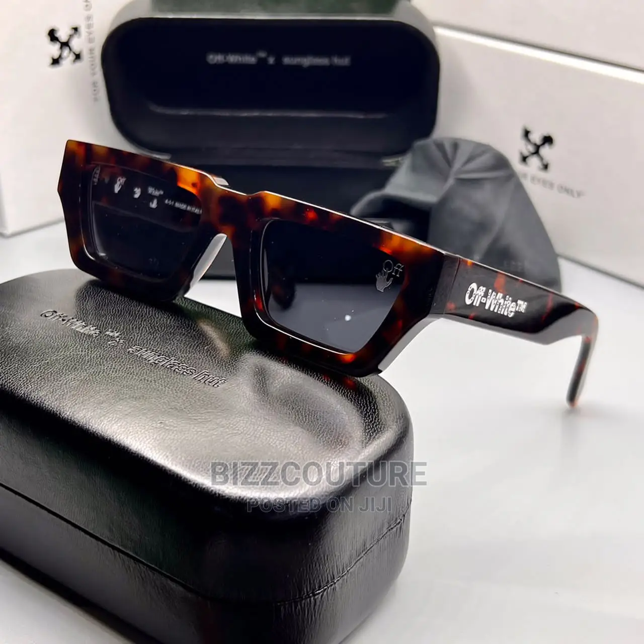 OFF-WHITE Top Notch Eye Wear Glasses Available in Store